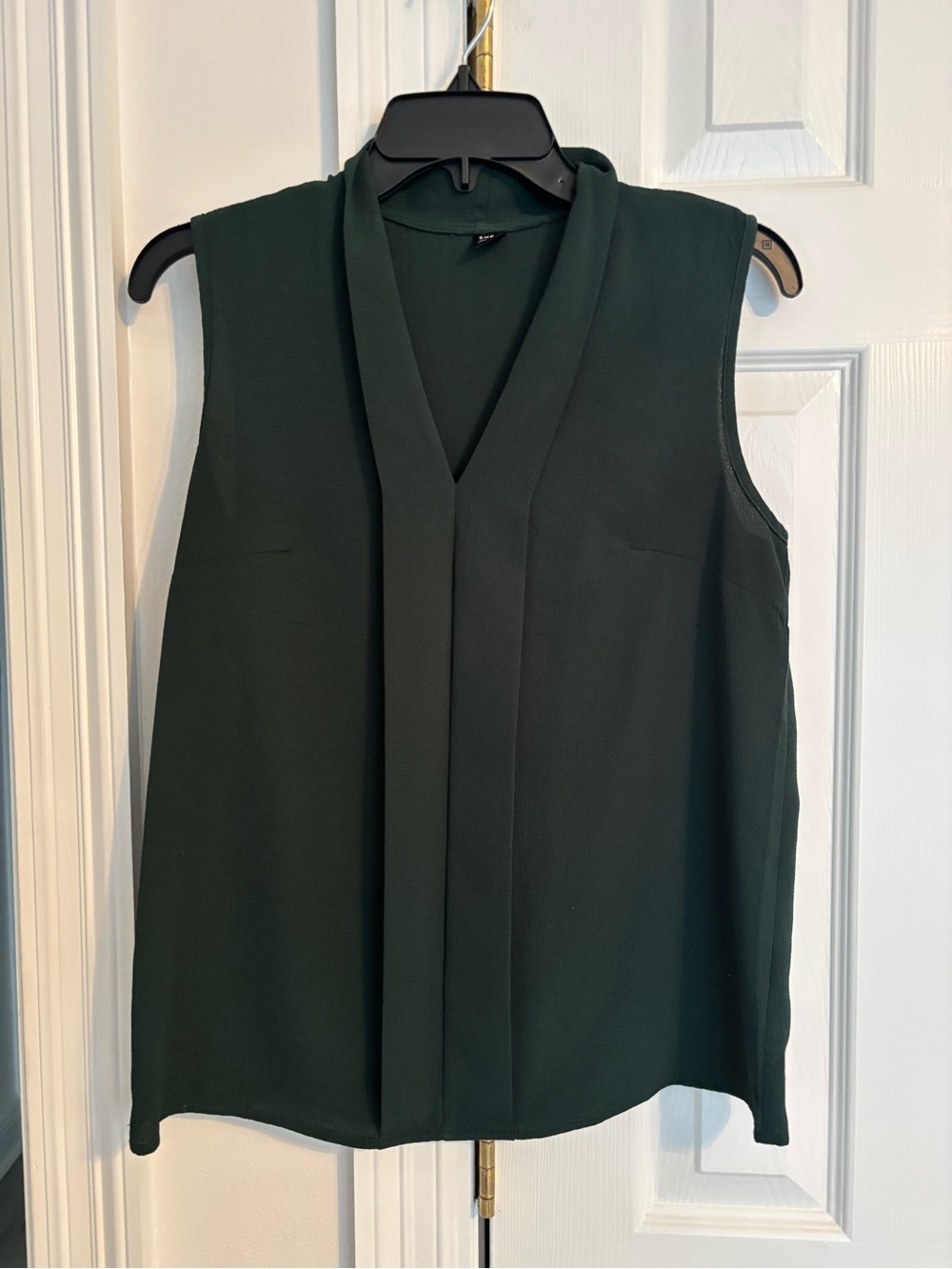 Sleeveless V-Neck Blouse - Dark Green, Medium